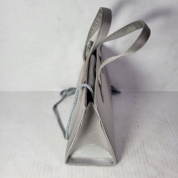 Silver Satin Evening Handbag With Chain Strap & Compact Mirror Crossbody - Picture 2 of 8